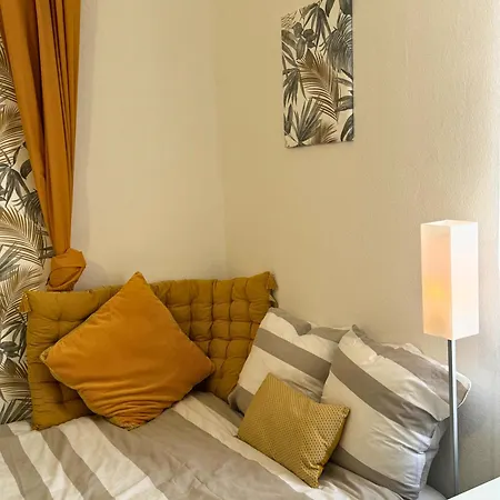 Mini Nid - Centre - Wifi - Equipe - Cosy Apartment *
